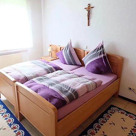 アパート Eifel Garden Hideaway *