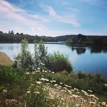 Eifel Garden Hideaway アパート *