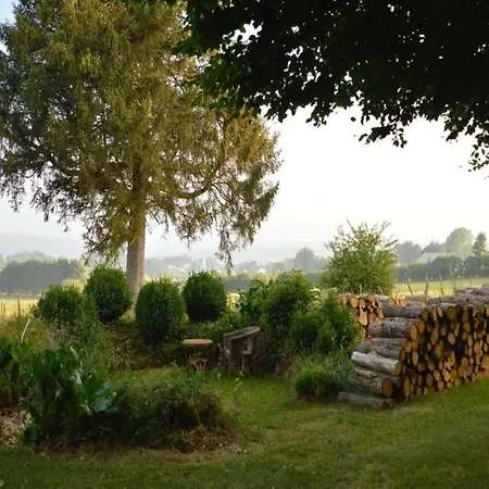 Eifel Garden Hideaway アパート *