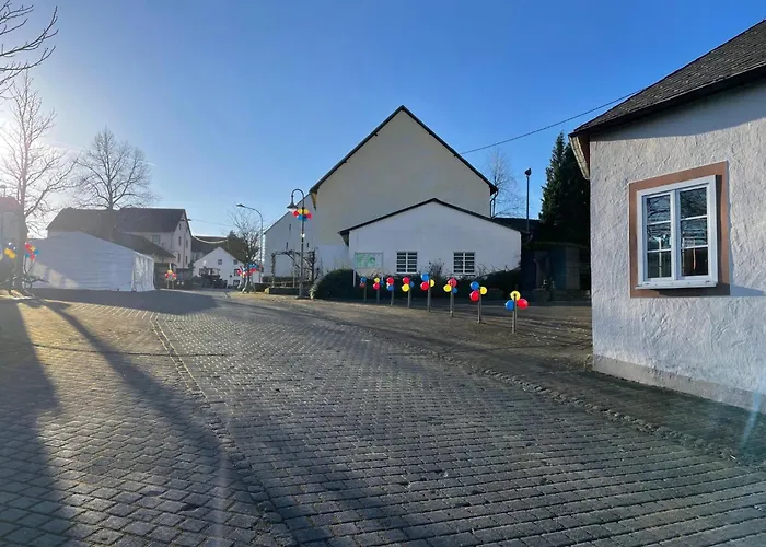 Eifel Garden Hideaway Apartment Oberstadtfeld